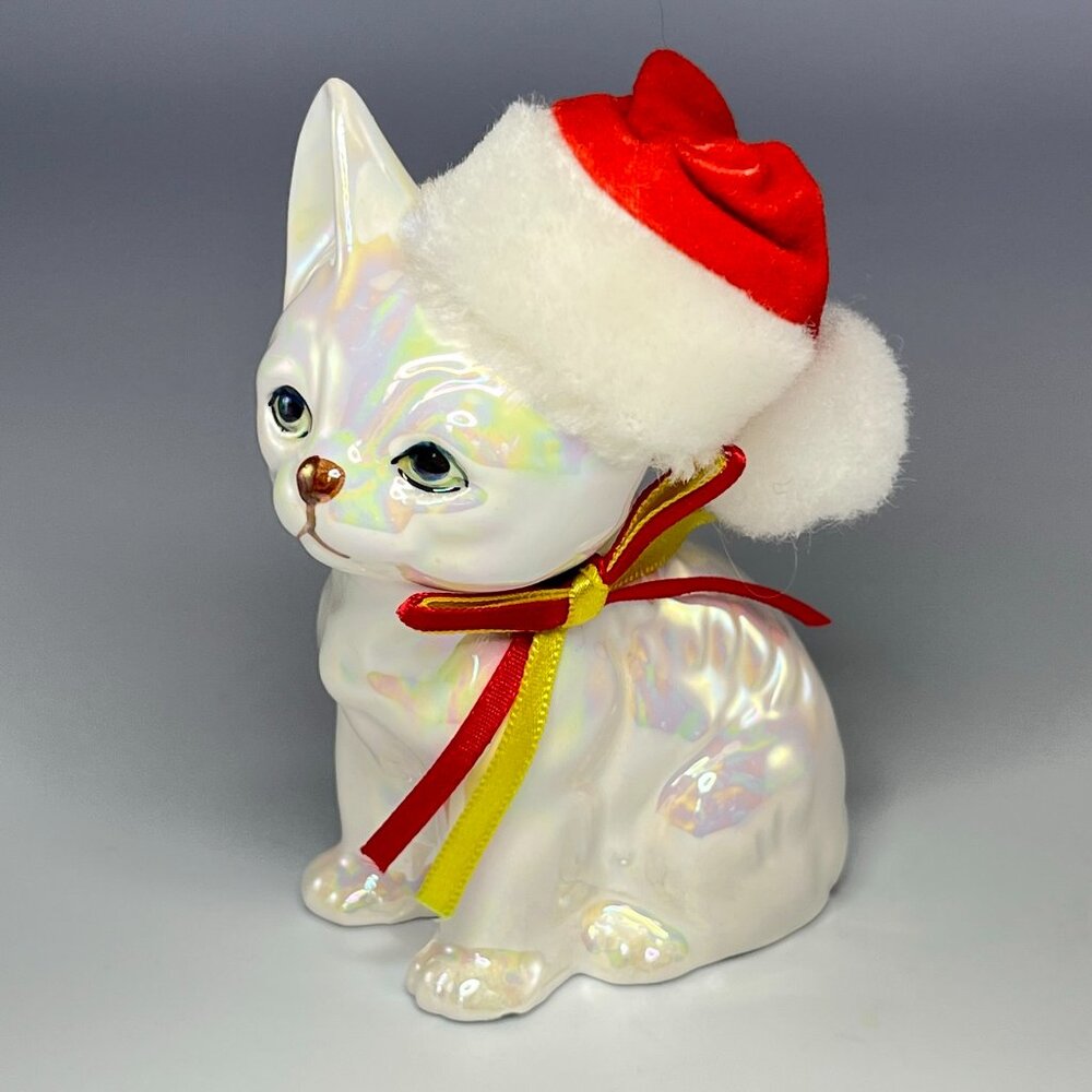Enesco Iridescent White Christmas Cat Figurine Santa Hat Vintage Taiwan 1988
